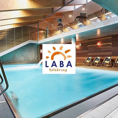 LABA Kołobrzeg Royal Tulip Sand apartament prywatny, Basen w CENIE, Schwimmbad im PREIS-2